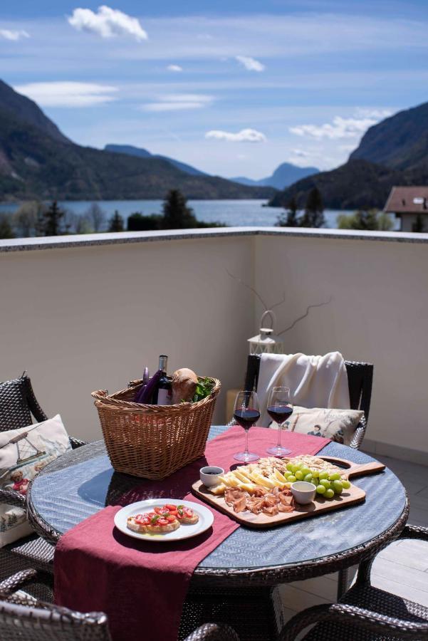 Attico Con Vista Sul Lago E Montagne A مولفينو المظهر الخارجي الصورة